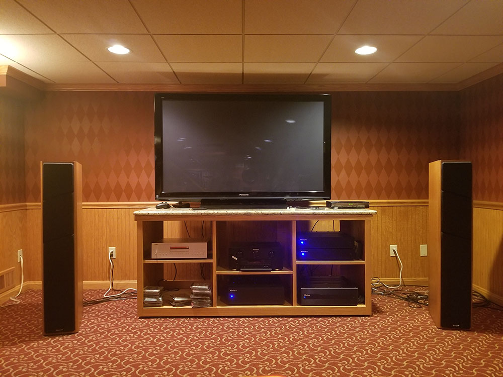 The Axiom Audio LFR-1100 Active Loudspeaker System: How I learned to stop reviewing speakers and start reviewing the source quality.